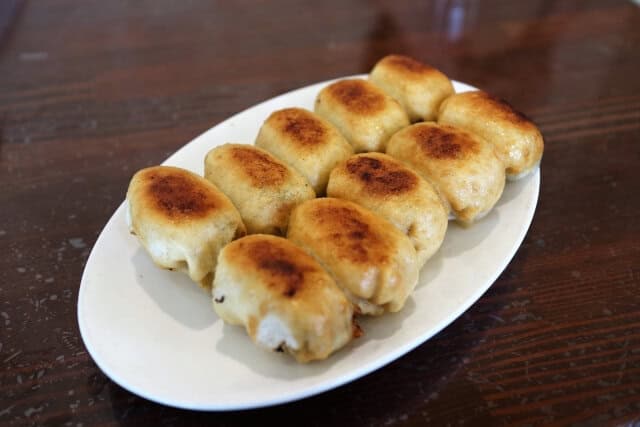 White Gyoza (ホワイト餃子）