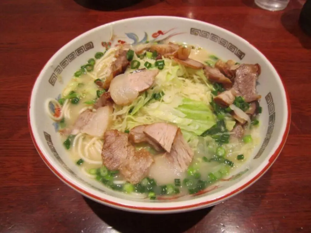 Kagoshima ramen (鹿児島ラーメン)