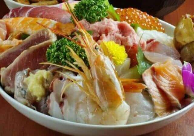 Kaisendon (海鮮丼)