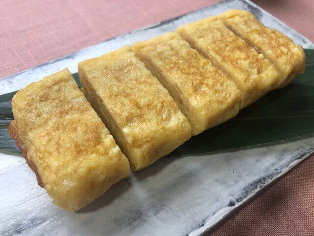 Tamago yaki (卵焼き)