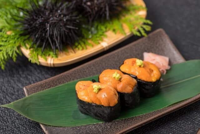 Gunkan sushi (軍艦寿司)