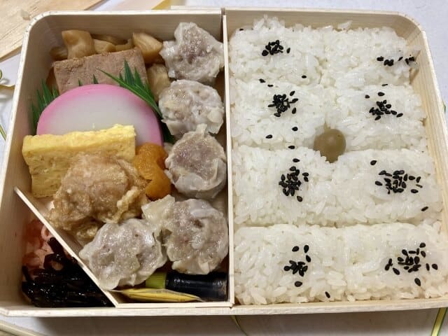 Shumai bento (シウマイ弁当)