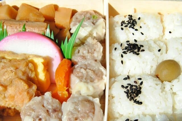 Shumai bento (シウマイ弁当)