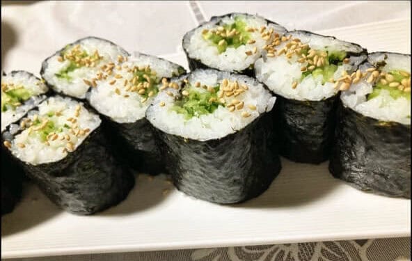 Kappa maki (かっぱ巻き)