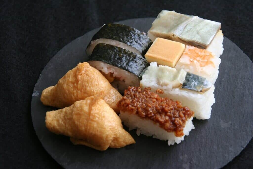 Oosaka sushi (大阪寿司)