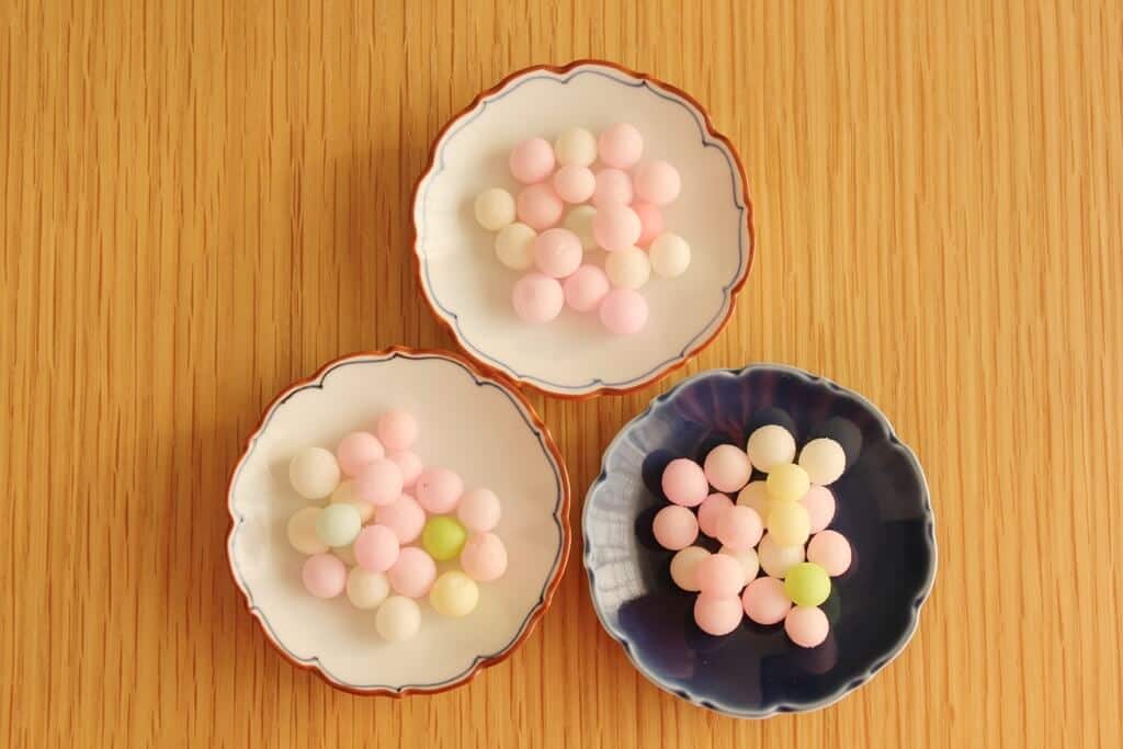 Oiri (おいり): In Japan, Oiri is a delightful sweet that represents traditional confectionery. It has unique flavors and artistic presentation. This article explores Oiri's origins, varieties, and cultural importance in Japan.