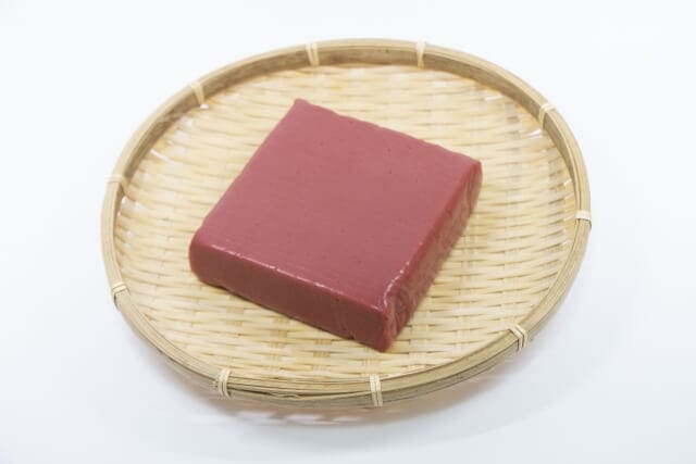 Red konjac (赤こんにゃく)