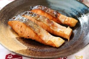 Have you heard about the fish called "Tokishirazu" that people enjoy in Hokkaido? It's not your typical salmon – it has a unique flavor that sets it apart. To those who are familiar, it's considered a top-notch ingredient from Hokkaido. ...
