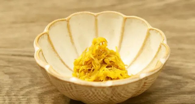 Chrysanthemum dishes (菊料理)