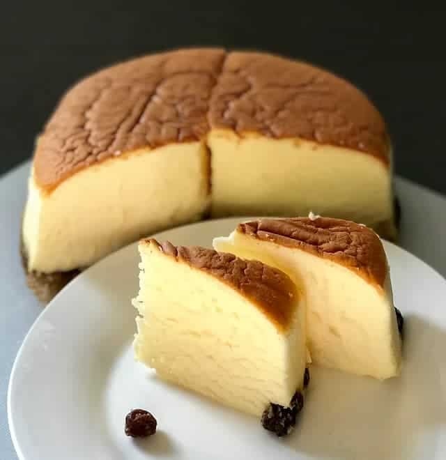 Sliced Rikuro cheesecake