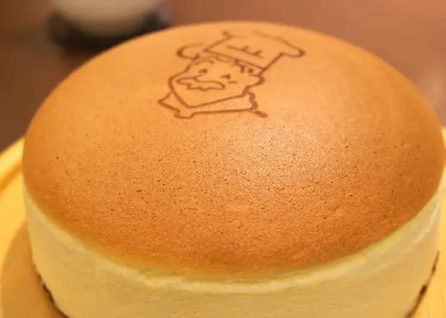 Rikuro cheesecake in Suminoe Koen