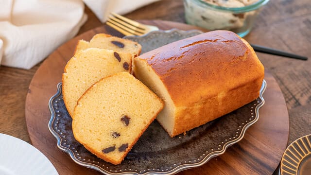 bread loaves