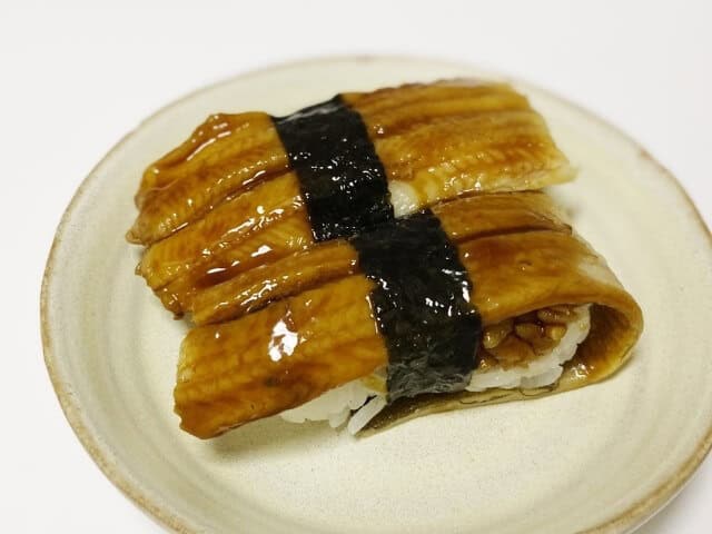 anago zushi glazed with sauce