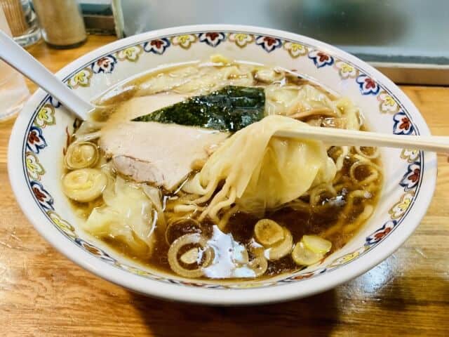 Ogikubo ramen on a pattern bowl