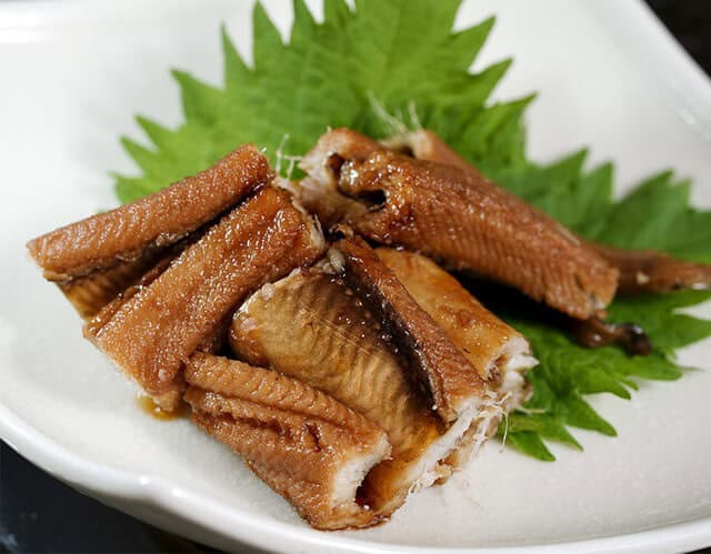 anago in a plate