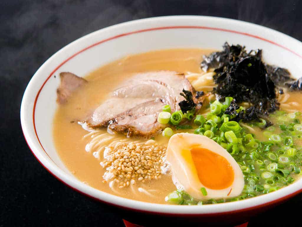 Nagahama Ramen (FAQs, History, Recipe, and Restaurants)