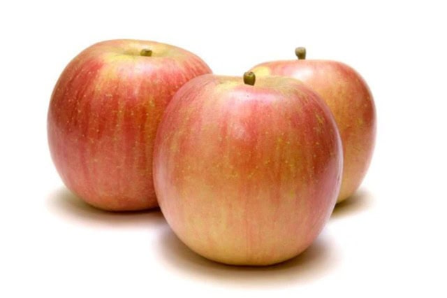 three fuji apples