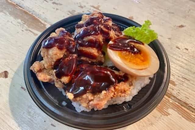 Karaage with sauce 