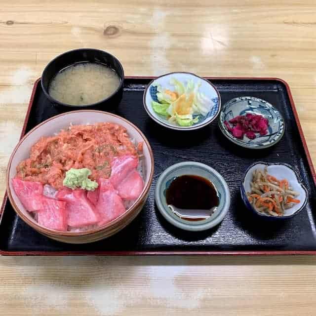 Nishokudon(二色丼)
