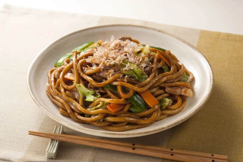 Sauce yaki udon (ソース焼きうどん)