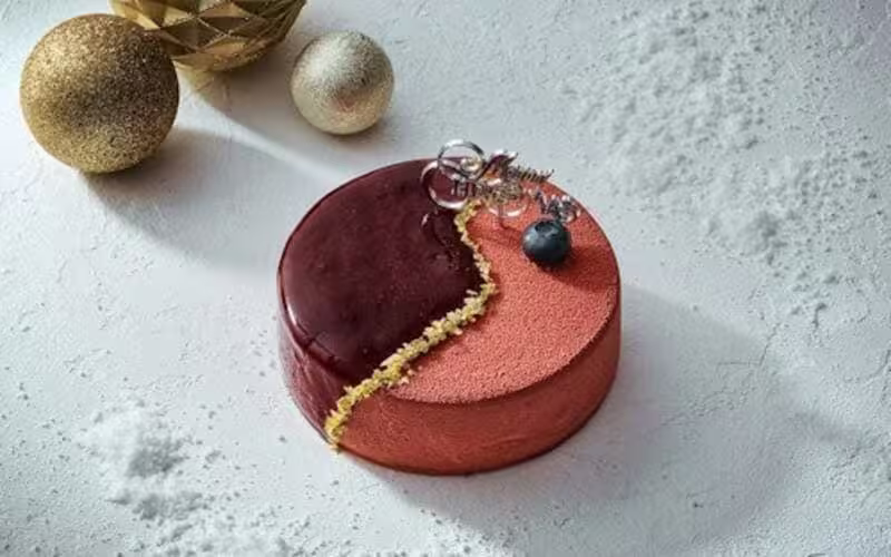 cake christmas in Japan purple rain