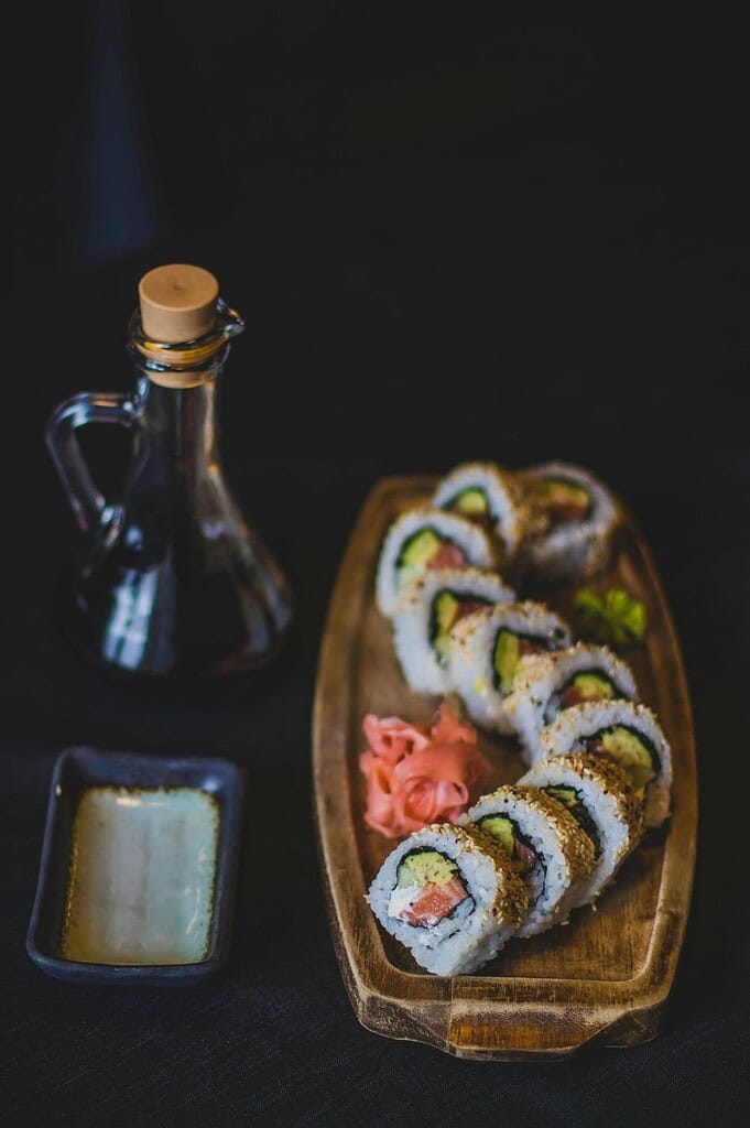 sushi with shoyu