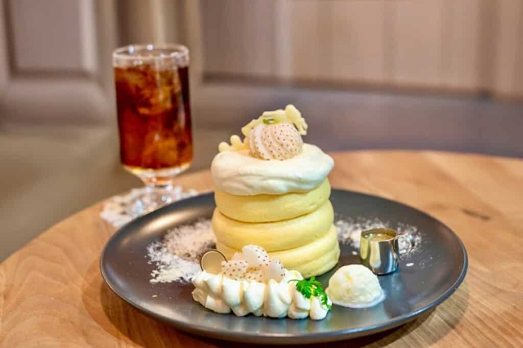 awayuki strawberry pancake